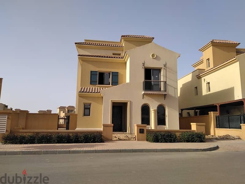Standalone Villa 391m with high ultra super finishing for sale in Mivida 3