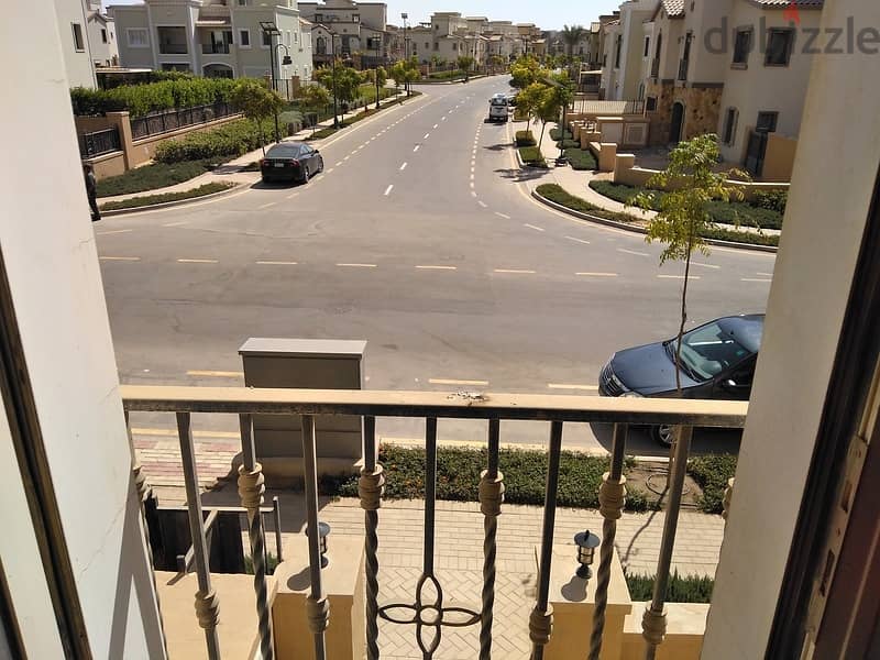 Twinhouse fully finished for rent best location in Mivida | Emaar 2
