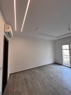 For rent apartment ultra super lux with kitchen and ac’s in hyde park compound new cairo