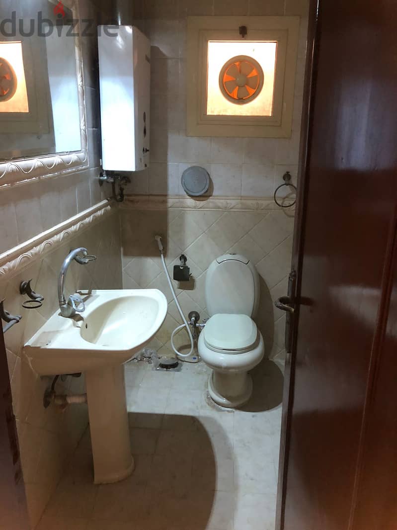 Apartment for rent with kitchen, Al-Narges Settlement, buildings near Mohamed Naguib axis and Al-Mustafa Mosque With a garden With private entrance 10