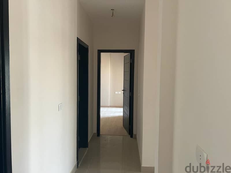 apartment 140 m fully finished ready to move , the address east new cairo 10