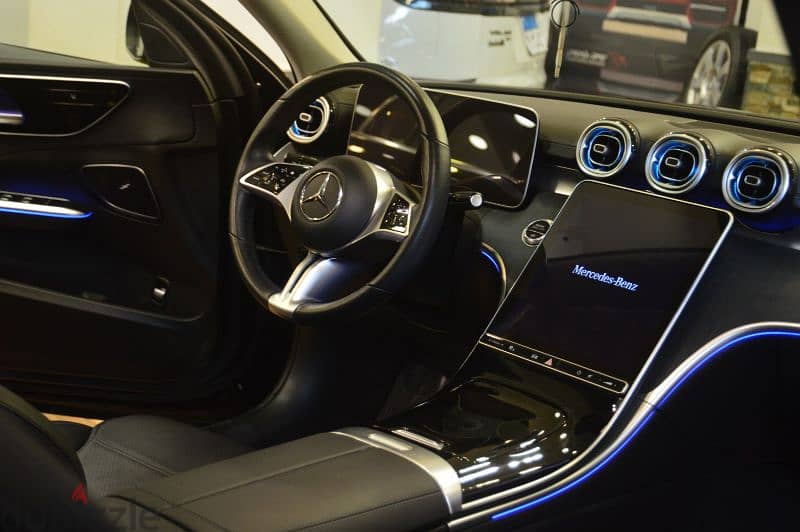 Mercedes-Benz C200 Avant-garde Model 2022 6