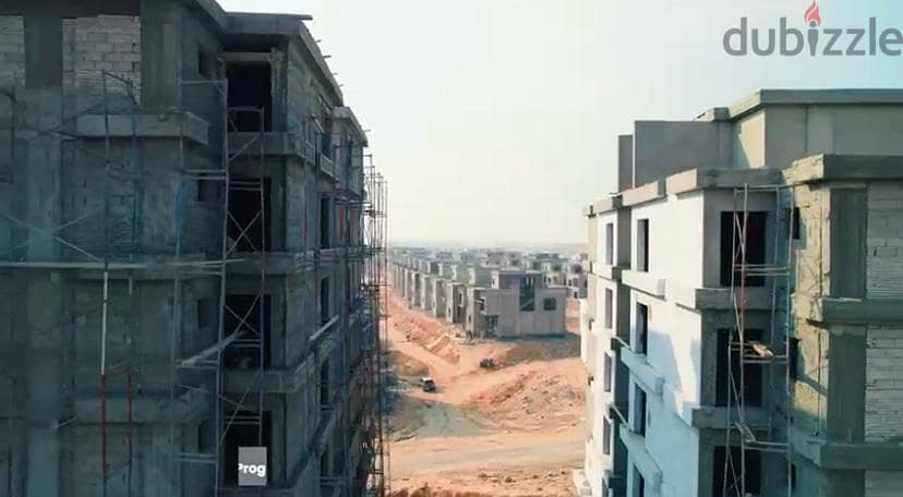170m apartment ((months to be delivered)) with a wonderful view on the landscape in Creek Town Direct Compound on Suez New Cairo 3