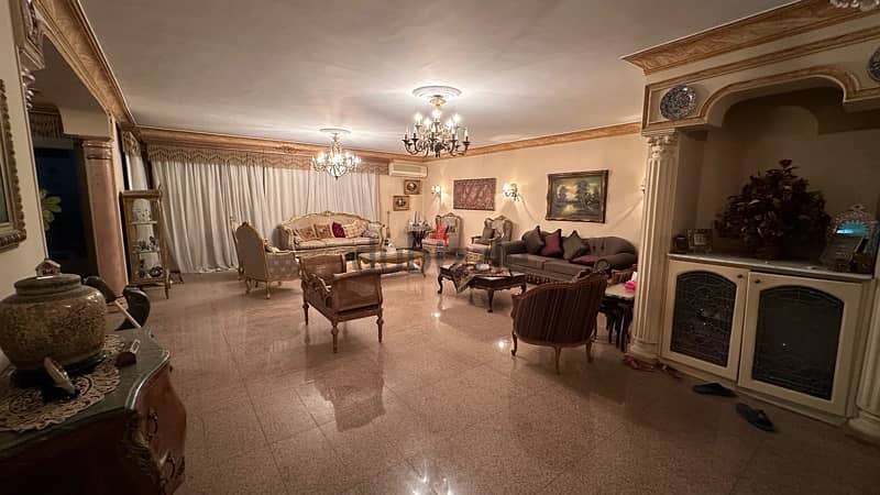شقة ٣٠٠ م للبيع شارع حسانين هيكل الموازي لعباس العقاد طابق ٦ عقد مسجل 2