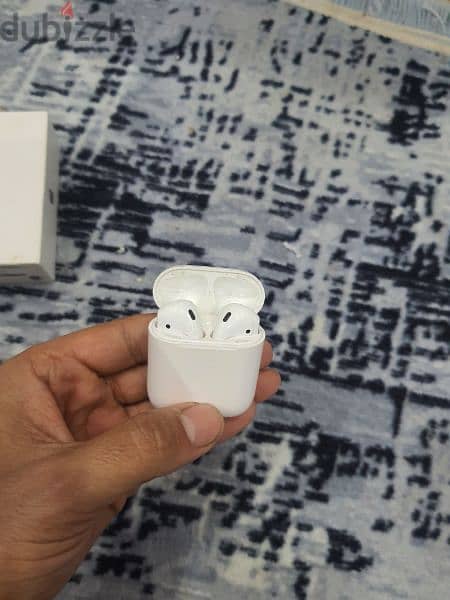 Apple Airpods 2 like new 2