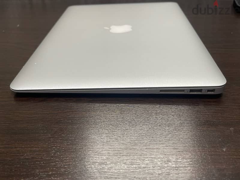 MacBook Air (13-inch, Ram 8GB, Core i5, SSD 128G, VGA 1.5GB,2017) 9