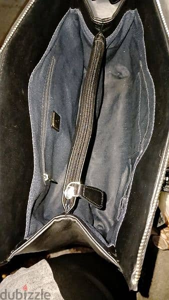 حقيبة يد براند اصلي وارد الخارج ( إينوي)لون بيج في سيلفر رمادي 1