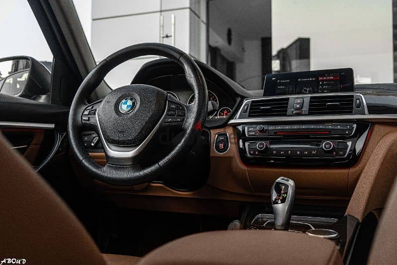 BMW 320I Luxury 2019 بحالة الزيرو 4
