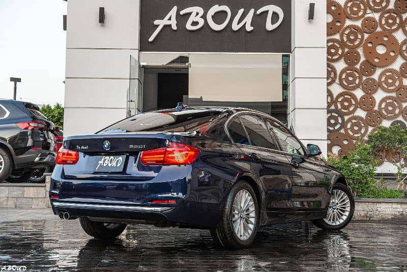 BMW 320I Luxury 2019 بحالة الزيرو 9
