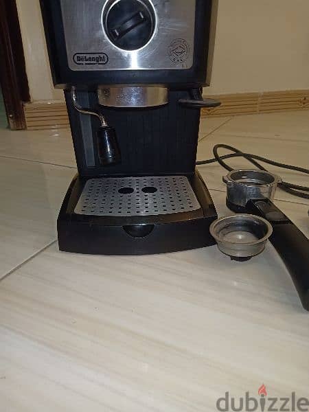 مكنة قهوة ديلونجي ec155 2