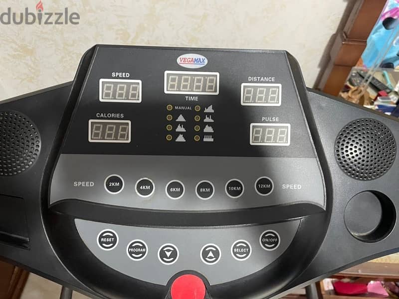Treadmill Vega Max 3000 - Like New 3