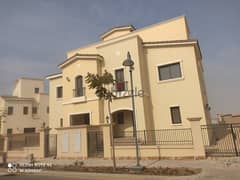 Twin House 320 m Fully Finished by owner for sale Ready to move at Uptown Cairo