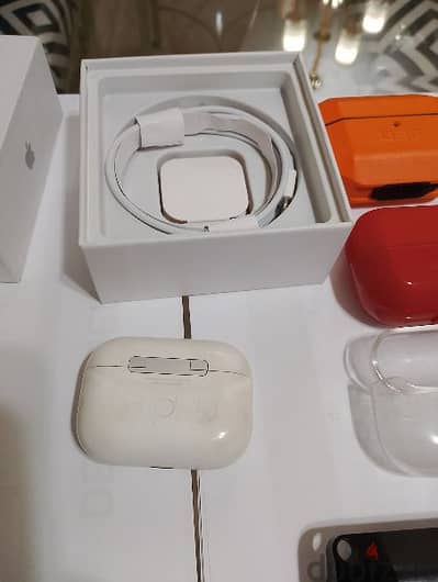 ايربودز ايفون برو  airpods pro iphone