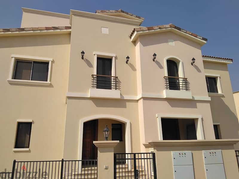 Standalone Villa 305 m Fully Finished with Prime Location for rent at Uptown Cairo 6