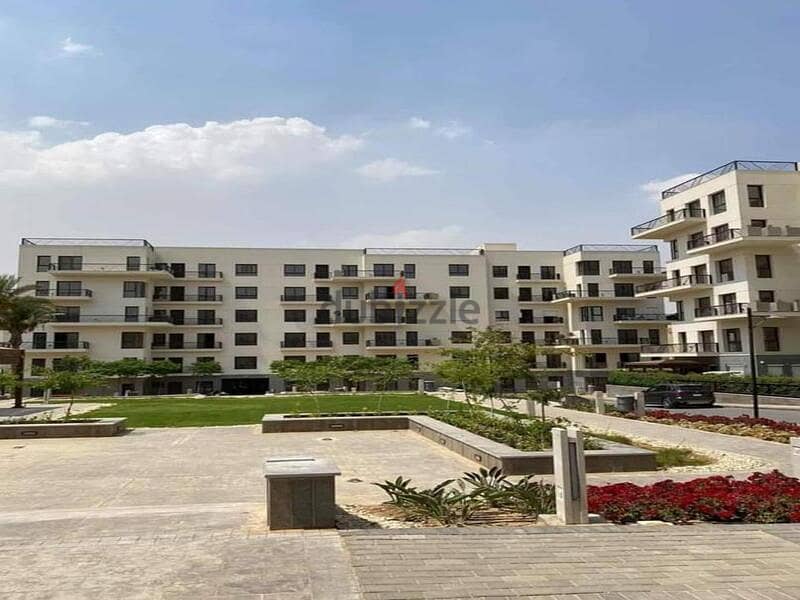 Amazing apartment for sale in Eastown - New Cairo 4