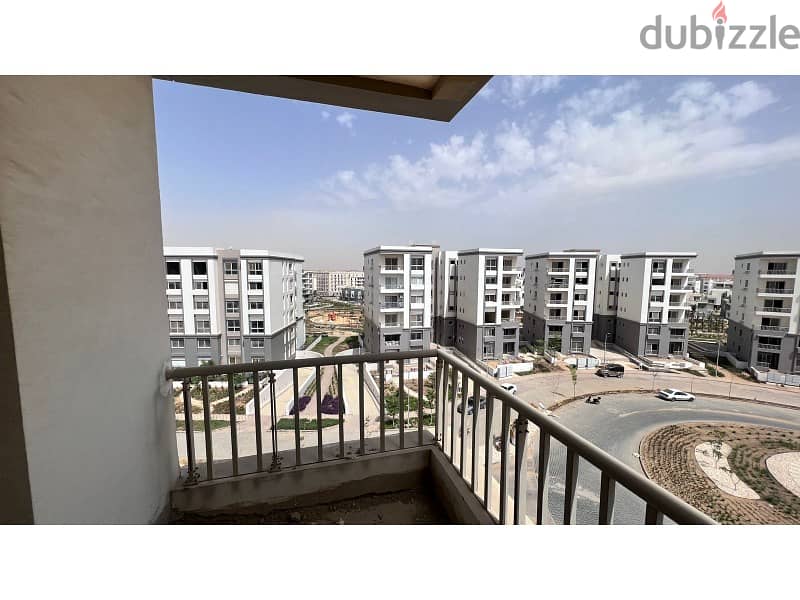 apartment in hyde park new cairo 5th settlement 100ready to move هايد بارك التجمع الخامس شقه  للبيع 1