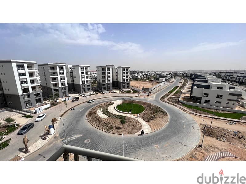 apartment in hyde park new cairo 5th settlement 100ready to move هايد بارك التجمع الخامس شقه  للبيع 2