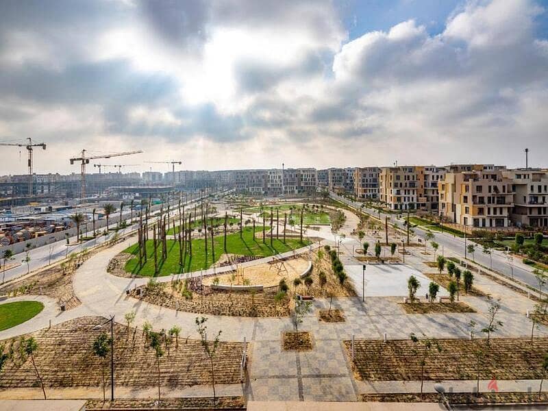 Duplex garden For sale in Eastown - New Cairo 4