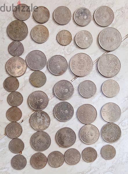 مجموعة كبيره من العملات القديمه 2