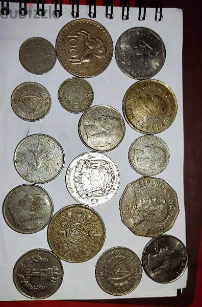 مجموعة كبيره من العملات القديمه 17