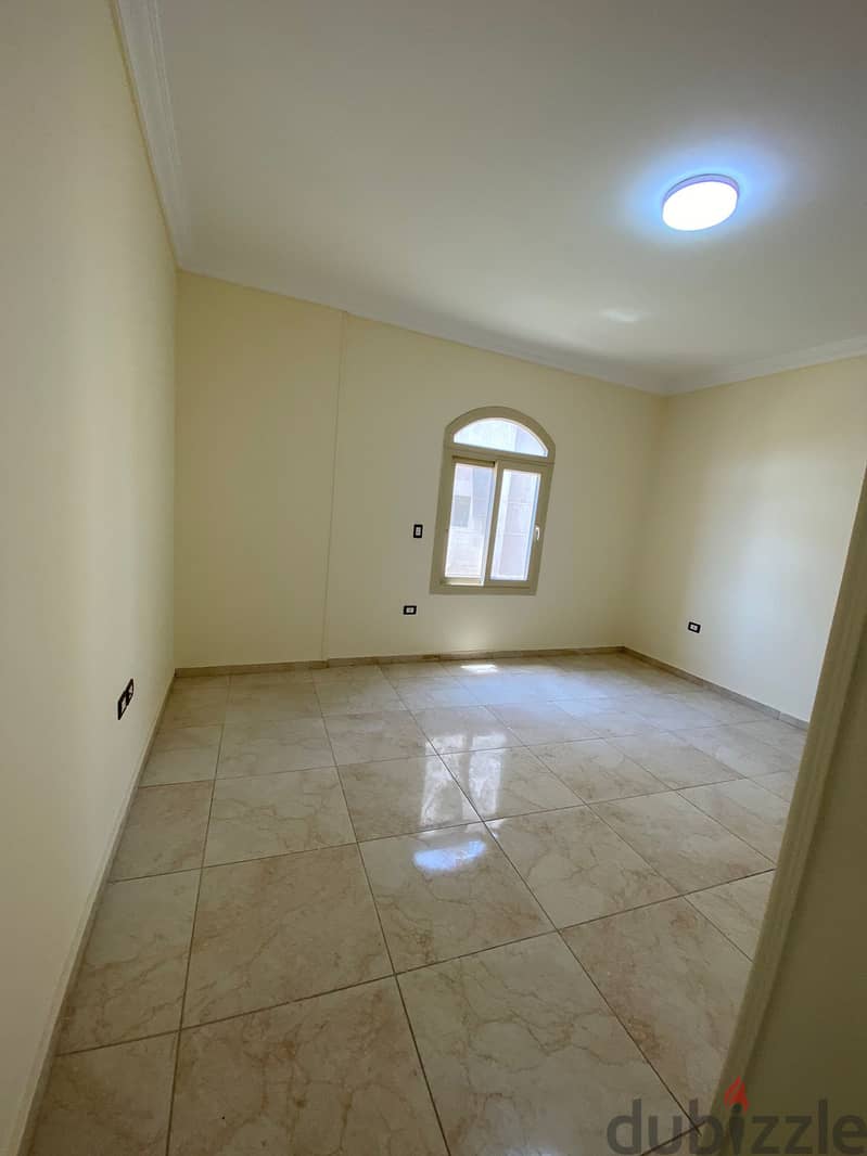 An apartment for rent, suitable as an administrative one, in Sheikh Zayed, the Seventh 3