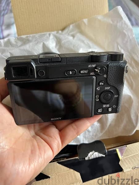 Sony Alpha a6400 Mirrorless Digital Camera with 16-50mm Lens 2