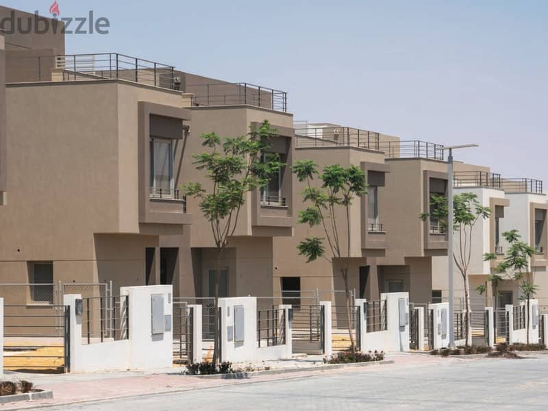 Twinhouse for Sale with Prime Location with Open Roof and Penthouse with 10% Down Payment over 8.5 Years in Palm Hills New Cairo 3