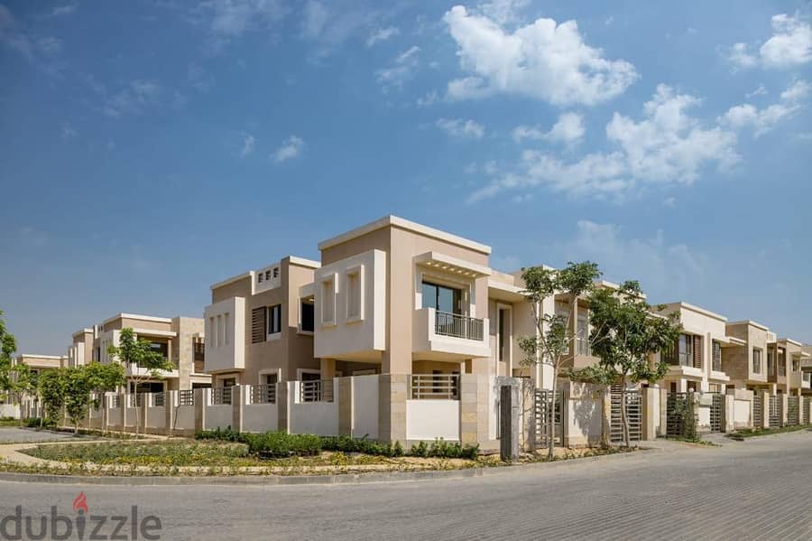 Stand alone villa for sale in Taj City Compound New Cairo First Settlement Suez Road in front of Cairo International Airport 70% discount installments 7