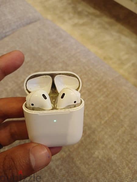 Iphone Airpods with charging case 5