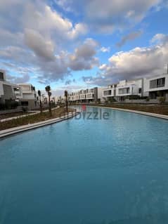 Apartment for sale in Jules Compound, located on the Alexandria Desert Road in front of Mountain View Compound and near New Giza, Sheikh Zayed City, a