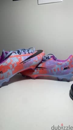CR7 FOOTBALL BOOTS ONLY USED 3 TIMES size 42 0