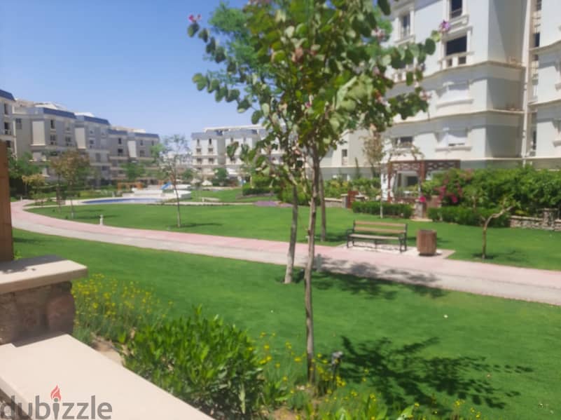 I villa roof 300 M For Sale prime location Mountain View Hyde Park new cairo 1