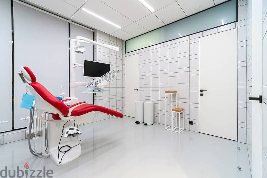A 44-meter dental clinic in the heart of the Fifth Settlement serving more than 12 compounds with more than 10,000 residential units in installments a 9