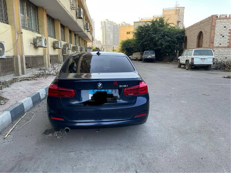 BMW 318 2018 3