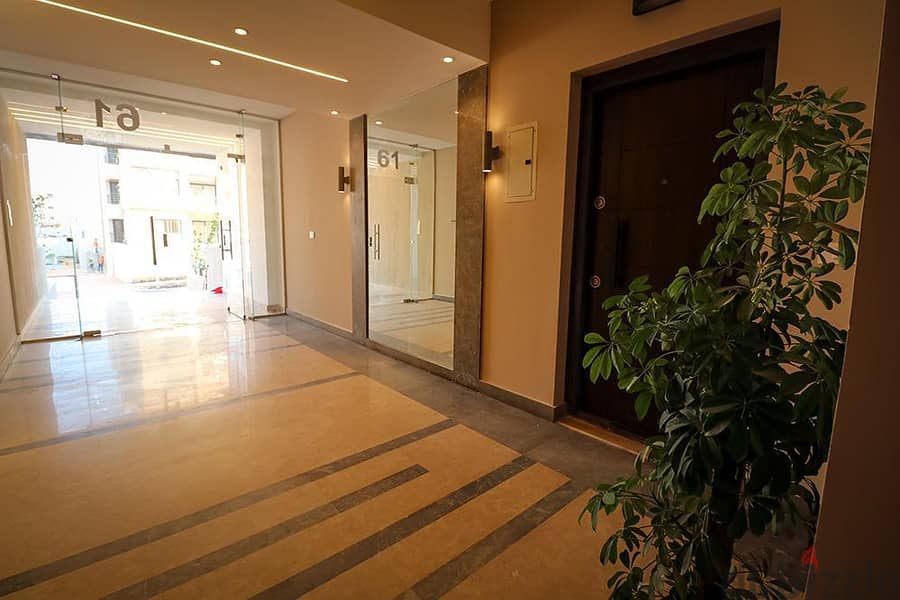 fully finished hotel apartment with ACs, in heart of fifth settlement  شقة فندقية متشطبة بالتكيفات , استلام فوري 6