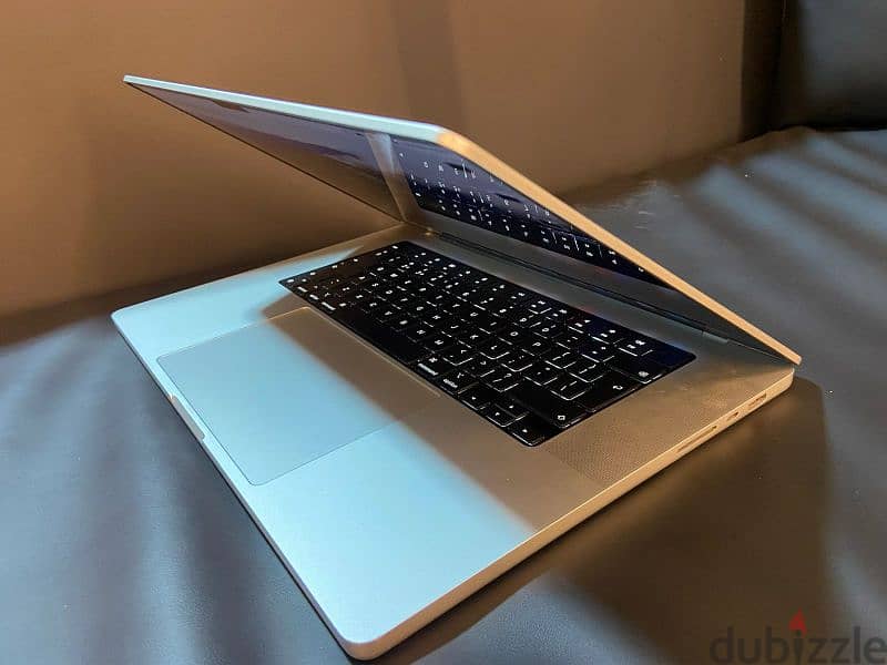MacBook Pro (16-inch, 2021)
Model Identifier: MacBookPro18,1 7