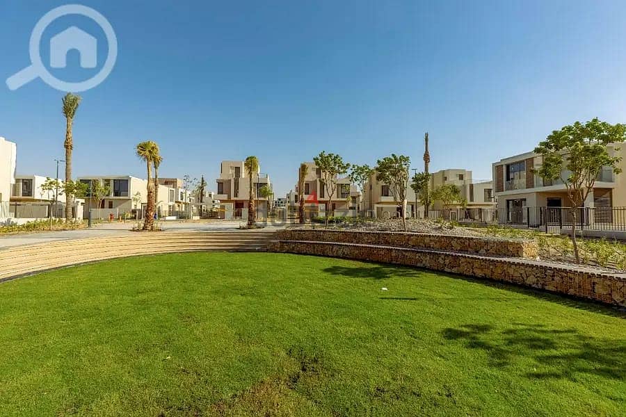 Luxury duplex with a view on the Crystal Lagoon and the sea in Azha North Coast - with a down payment of 2.6 million & the rest installments up to 8Yy 0
