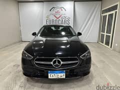 ‏Mercedes-Benz