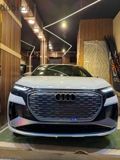 ‏Audi Q4 موديل 2024 كهرباء
