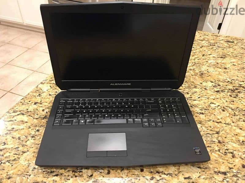 gaming laptop dell alienware 17R2 1
