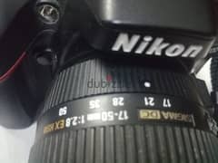 Nikon D 7100 18mm-140mm 0