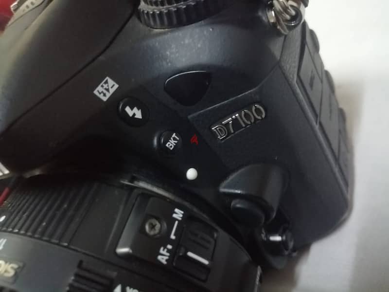 Nikon D 7100 18mm-140mm 2