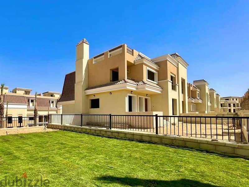 An elegant villa for sale at the best price on the market in a very elegant compound next to Madinaty in a very special location and a wonderful view 5