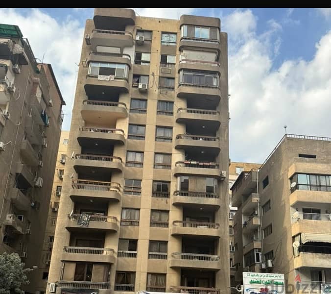 ‏شقة للبيع في مدينة نصر على شارع ذاكر حسين قريبة من عباس العقاد 9