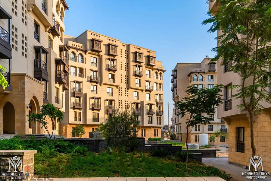 With a 10% down payment, immediately receive a distinctive, fully finished apartment in the first compound in downtown Cairo in the Fustat Arabesque 2