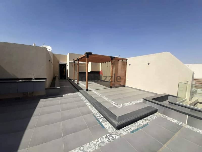 Roof apartment for sale, immediate receipt, in New Cairo, in front of the American University 6