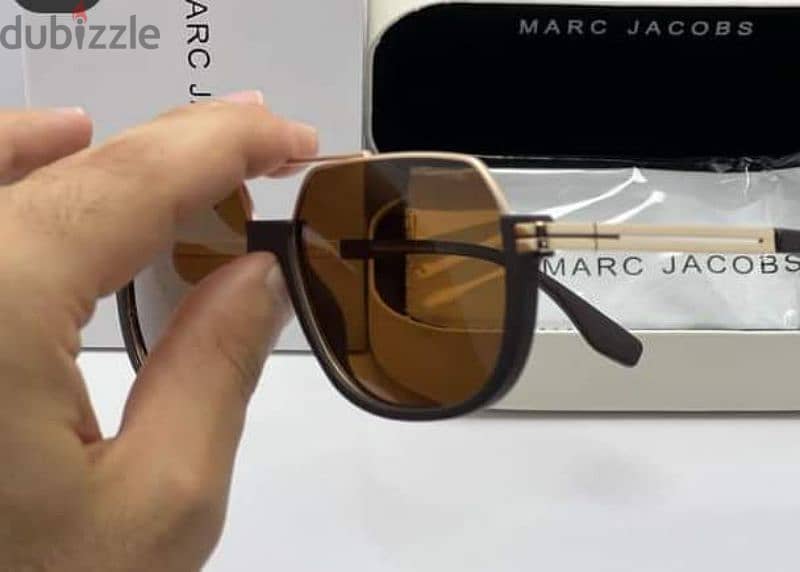 MARC JACOBS glass 2