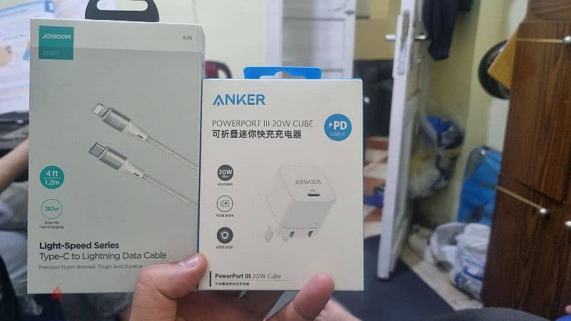 anker 20w fast charger with cable for iPhone 1