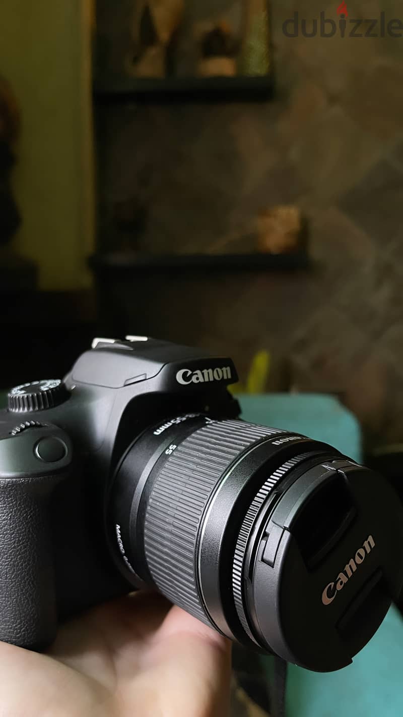 Canon EOS 4000D 3