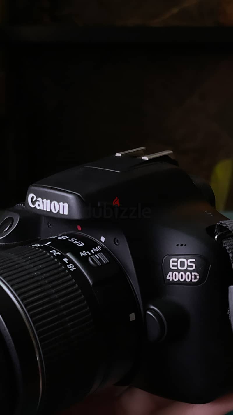 Canon EOS 4000D 6